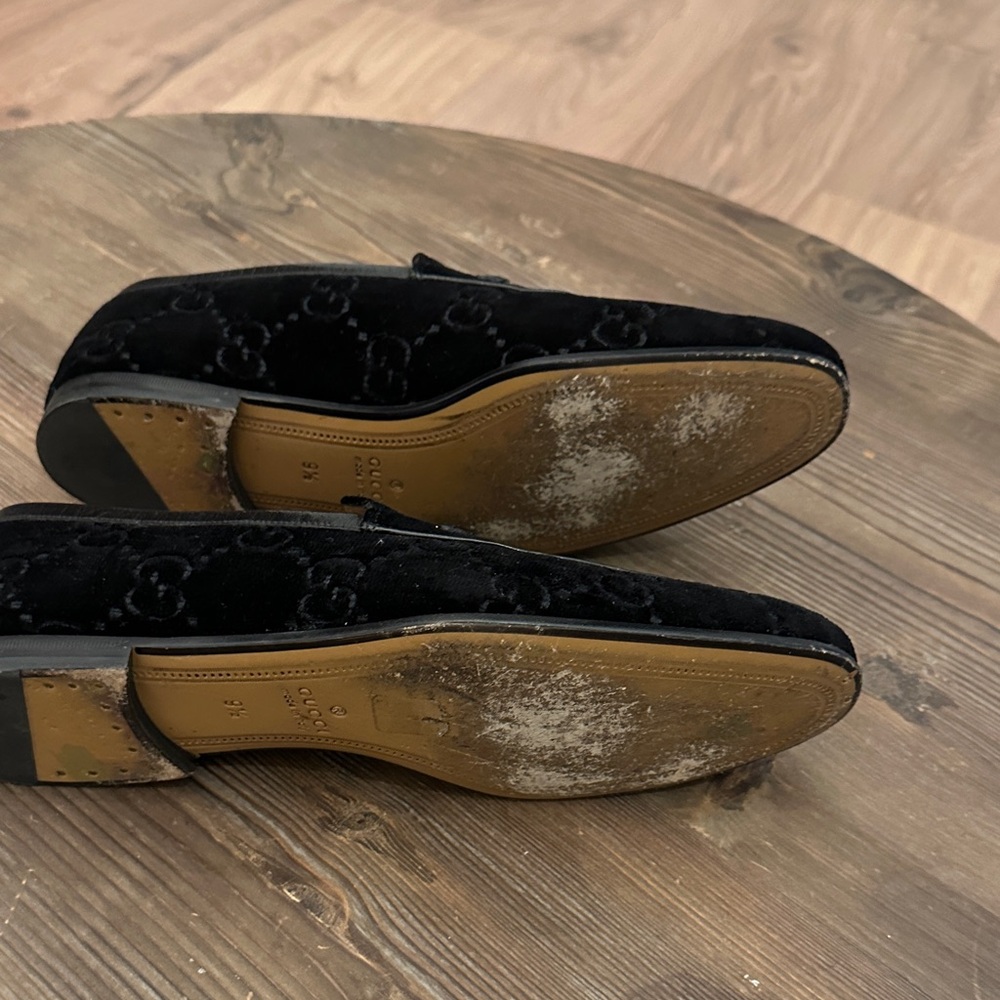 Gucci Black Loafers with Gold Horsebit - Picture 5 of 9